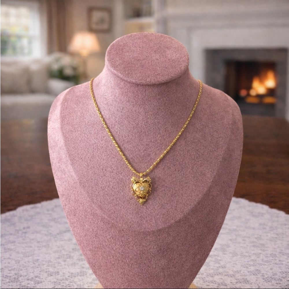 Vintage 70’s Gold Embellished Heart Pendant Necklace
